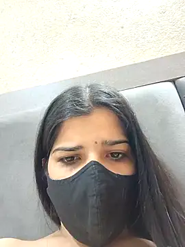 Snapshot of aaliya_bhattt chatting on 01-26-25, 11:39 aaliya bhattt online show from 01-26-25, 11:39