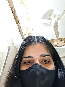 Snapshot of aaliya_bhattt chatting on 07-21-26, 09:33 aaliya bhattt online show from 07-21-26, 09:33