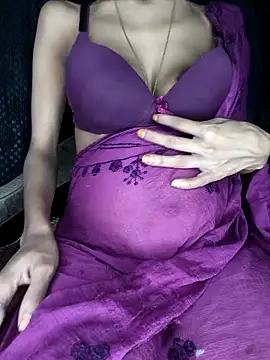 Snapshot of baby_soni78690 chatting on 09-18-25, 06:54 baby soni78690 online show from 09-18-25, 06:54