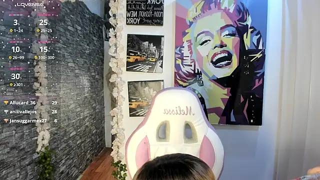 Snapshot of katt__black__ chatting on 10-03-25, 09:01 katt black online show from 10-03-25, 09:01