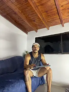 AndresSmith   online show from 02-25-26, 09:19