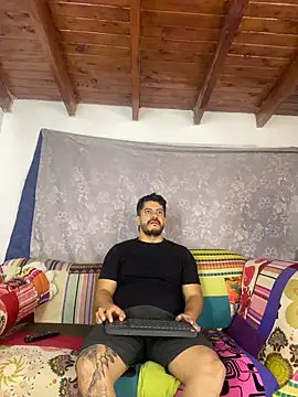 AndresSmith   online show from 06-07-26, 05:38