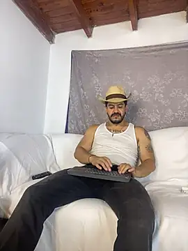 AndresSmith   online show from 06-14-26, 06:43