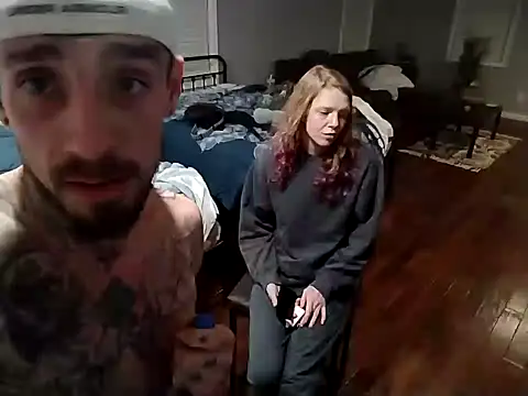 Snapshot of DirtyNorth chatting on 01-04-25, 04:23 DirtyNorth online show from 01-04-25, 04:23