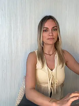 Milla  one online show from 04-27-26, 09:29