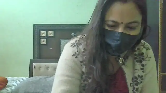 couplesuni online show from 12-23-24, 03:29