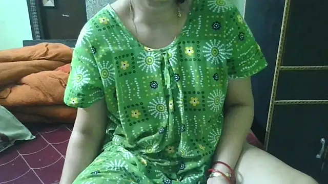 couplesuni online show from 10-06-25, 03:04