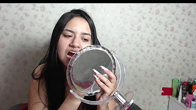 kayla k18 online show from 09-23-25, 07:00