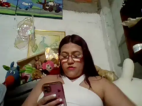 dafne19  online show from 01-10-25, 04:12