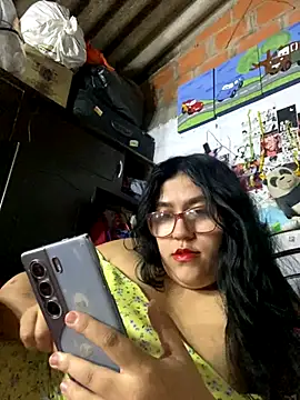 dafne19  online show from 10-29-25, 04:15