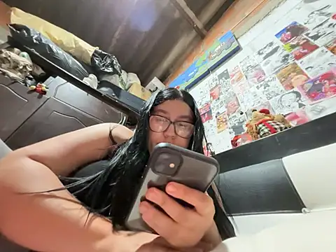 dafne19  online show from 04-24-26, 03:31