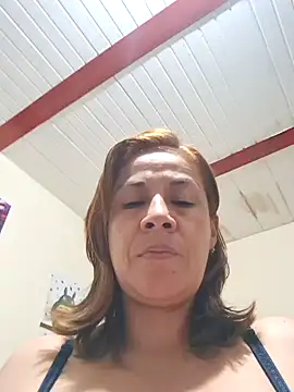 Snapshot of Zaralu_ chatting on 12-28-24, 10:23 Zaralu online show from 12-28-24, 10:23