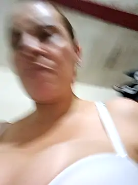 Snapshot of Zaralu_ chatting on 01-02-25, 11:38 Zaralu online show from 01-02-25, 11:38