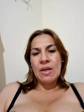 Snapshot of Zaralu_ chatting on 01-10-25, 01:21 Zaralu online show from 01-10-25, 01:21