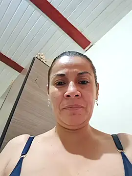 Zaralu  online show from 10-24-25, 01:29