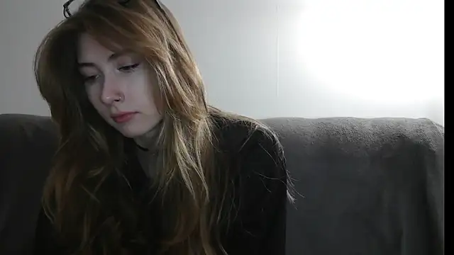 Snapshot of ErikaShyy chatting on 12-24-24, 05:02 ErikaShyy online show from 12-24-24, 05:02