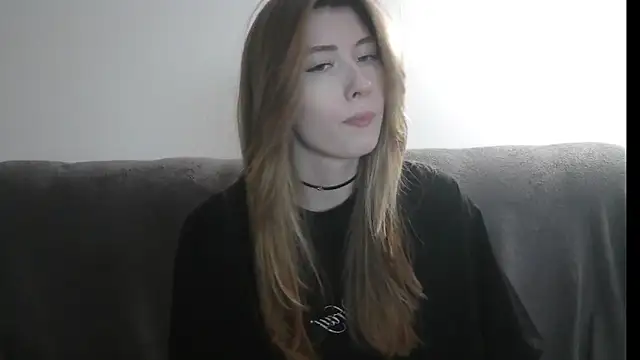 Snapshot of ErikaShyy chatting on 01-20-25, 05:48 ErikaShyy online show from 01-20-25, 05:48