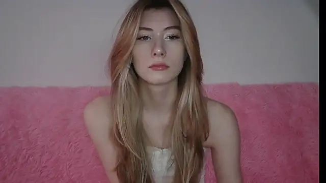 Snapshot of ErikaShyy chatting on 01-23-25, 10:11 ErikaShyy online show from 01-23-25, 10:11