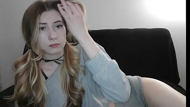 ErikaShyy online show from 04-20-26, 11:57