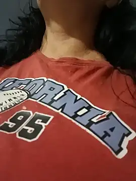 Snapshot of katysquirtdirty chatting on 05-31-26, 12:41 katysquirtdirty online show from 05-31-26, 12:41