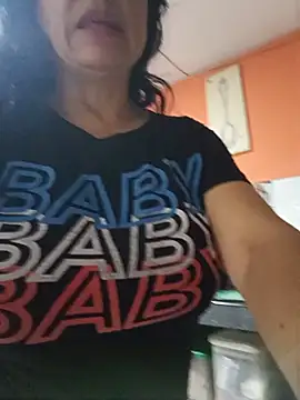 Snapshot of katysquirtdirty chatting on 07-24-26, 12:08 katysquirtdirty online show from 07-24-26, 12:08