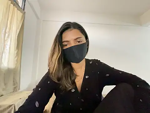 MaYaa  11 online show from 12-17-24, 11:17