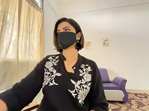 MaYaa  11 online show from 01-21-25, 11:03