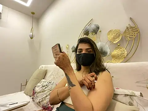 MaYaa  11 online show from 04-28-26, 07:02