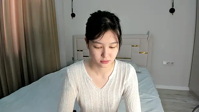 Lola Peach online show from 03-13-26, 06:20