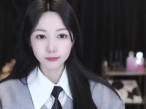 Nuyoah-77 online show from 03-08-26, 07:45