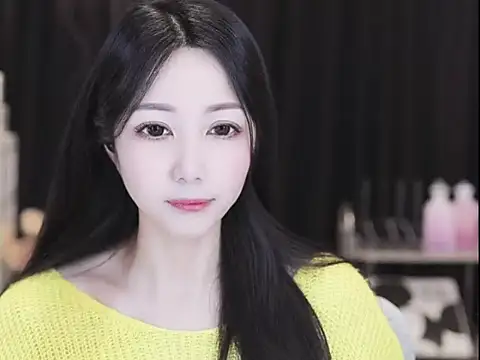 Nuyoah-77 online show from 04-22-26, 05:54