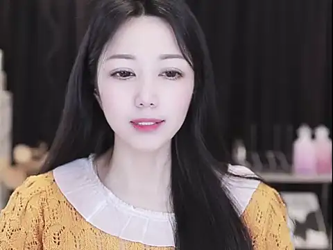 Nuyoah-77 online show from 04-24-26, 06:16