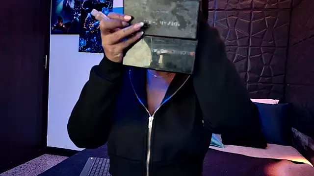 Snapshot of graceymilf666 chatting on 11-05-25, 11:32 graceymilf666 online show from 11-05-25, 11:32