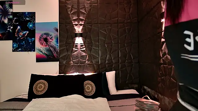 Snapshot of graceymilf666 chatting on 11-26-25, 11:22 graceymilf666 online show from 11-26-25, 11:22