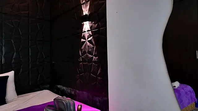 Snapshot of graceymilf666 chatting on 12-02-25, 11:37 graceymilf666 online show from 12-02-25, 11:37