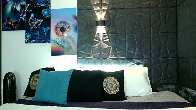 Snapshot of graceymilf666 chatting on 12-17-25, 12:11 graceymilf666 online show from 12-17-25, 12:11