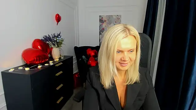 AgathaKlouin online show from 02-14-26, 11:07