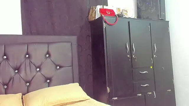 Natassha brown1 online show from 04-02-26, 01:58