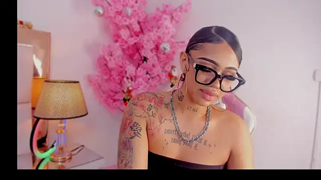 Mia Jansen online show from 12-07-24, 12:41