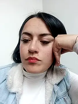 Lesly 10- online show from 12-27-24, 09:32