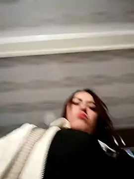 Lesly 10- online show from 11-13-25, 03:55