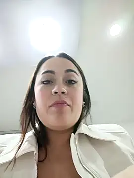 Lesly 10- online show from 11-20-25, 06:29