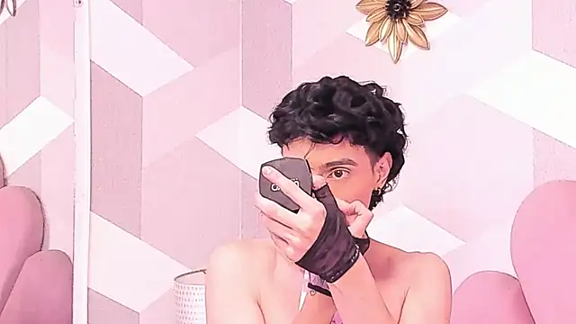 KylieMonnett online show from 05-17-26, 02:20