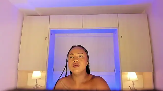 EmilyyStuart online show from 01-17-26, 04:06