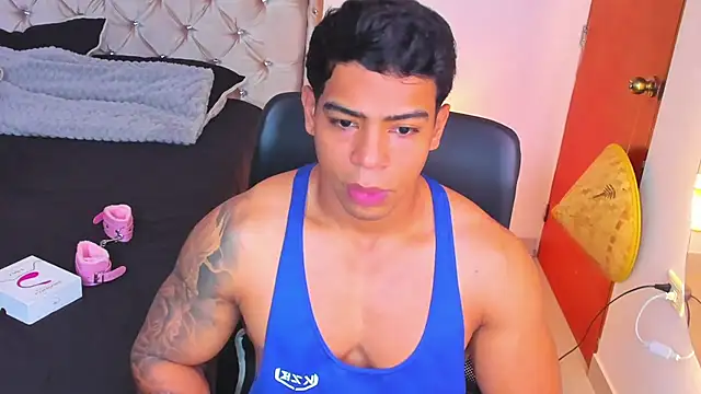 Andrew wolf7 online show from 02-01-26, 04:49