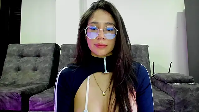 emmadiaz1 online show from 09-28-25, 05:02