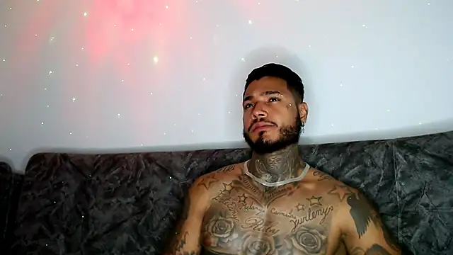 Exotic tatto27121 online show from 01-19-25, 07:36