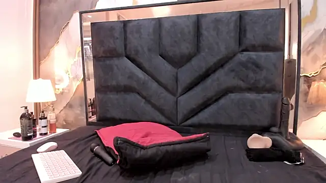 ElizabethRodriiguez online show from 04-29-26, 05:30