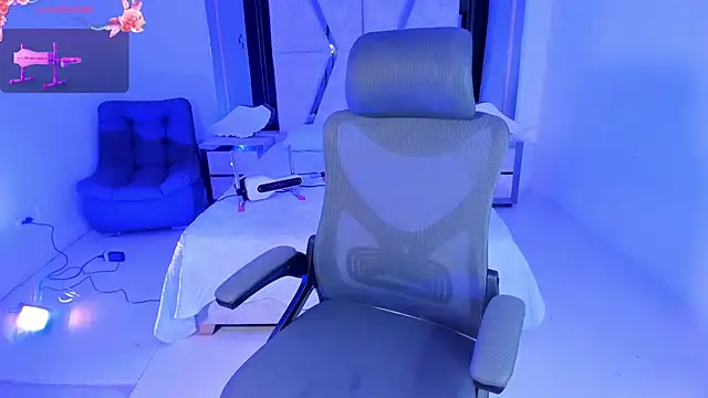 EmySilver online show from 02-08-25, 03:31