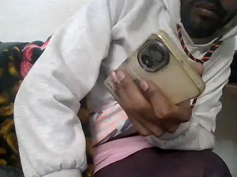 devilsam3327 online show from 11-11-25, 01:55